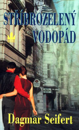 Stříbrozelený vodopád