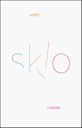 Sklo