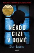 Někdo cizí v domě