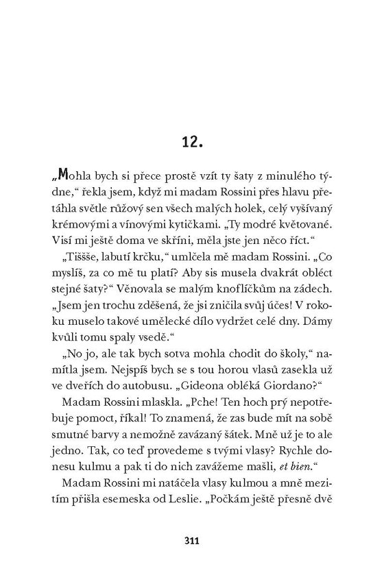 Modrá jako safír