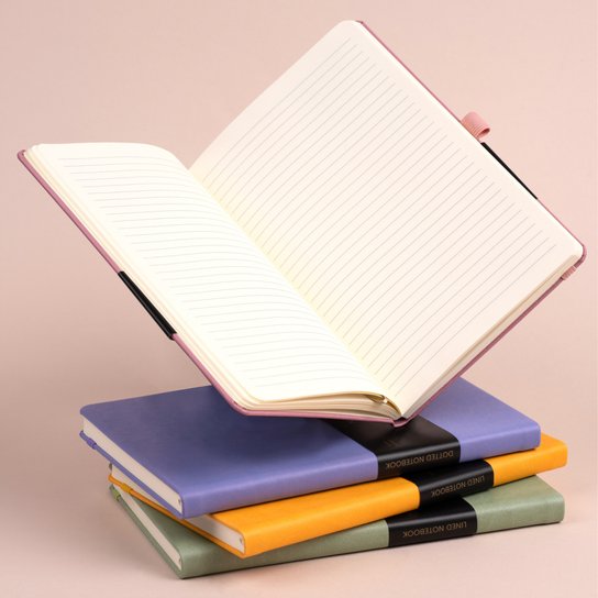 Notes zelený linkovaný 13 × 21 cm