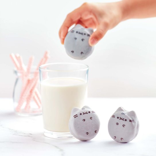 Pusheen Peče!