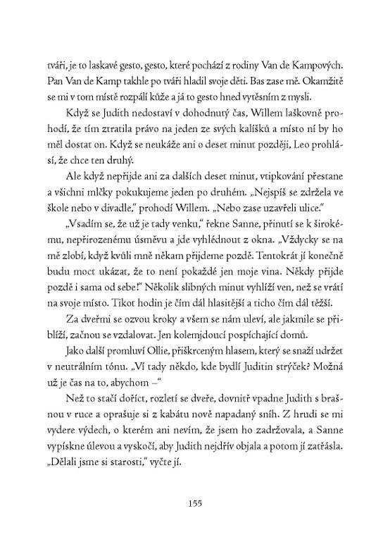 Dívka v modrém plášti