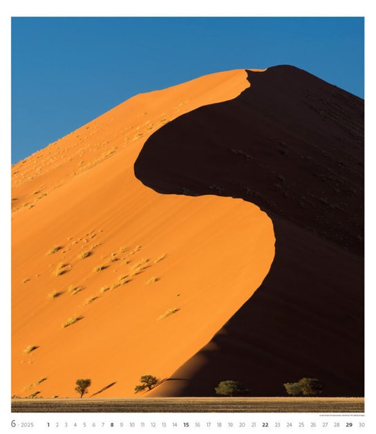 Geo Art 2025 - nástěnný kalendář
